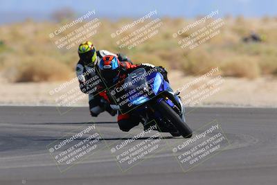 media/Oct-08-2022-SoCal Trackdays (Sat) [[1fc3beec89]]/Turn 16 (125pm)/